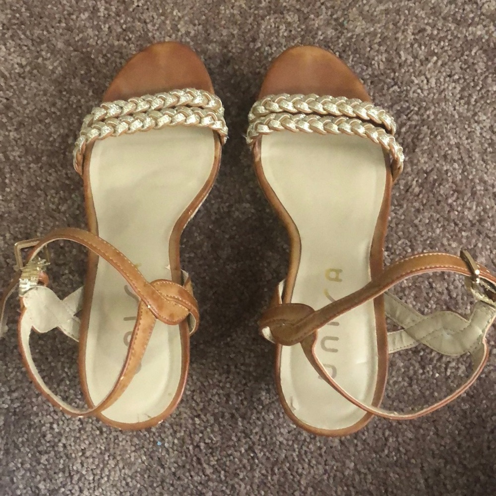 Wedged sandals